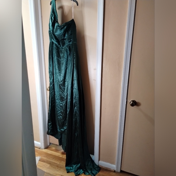 LAVETIR DRESS - Picture 4 of 7